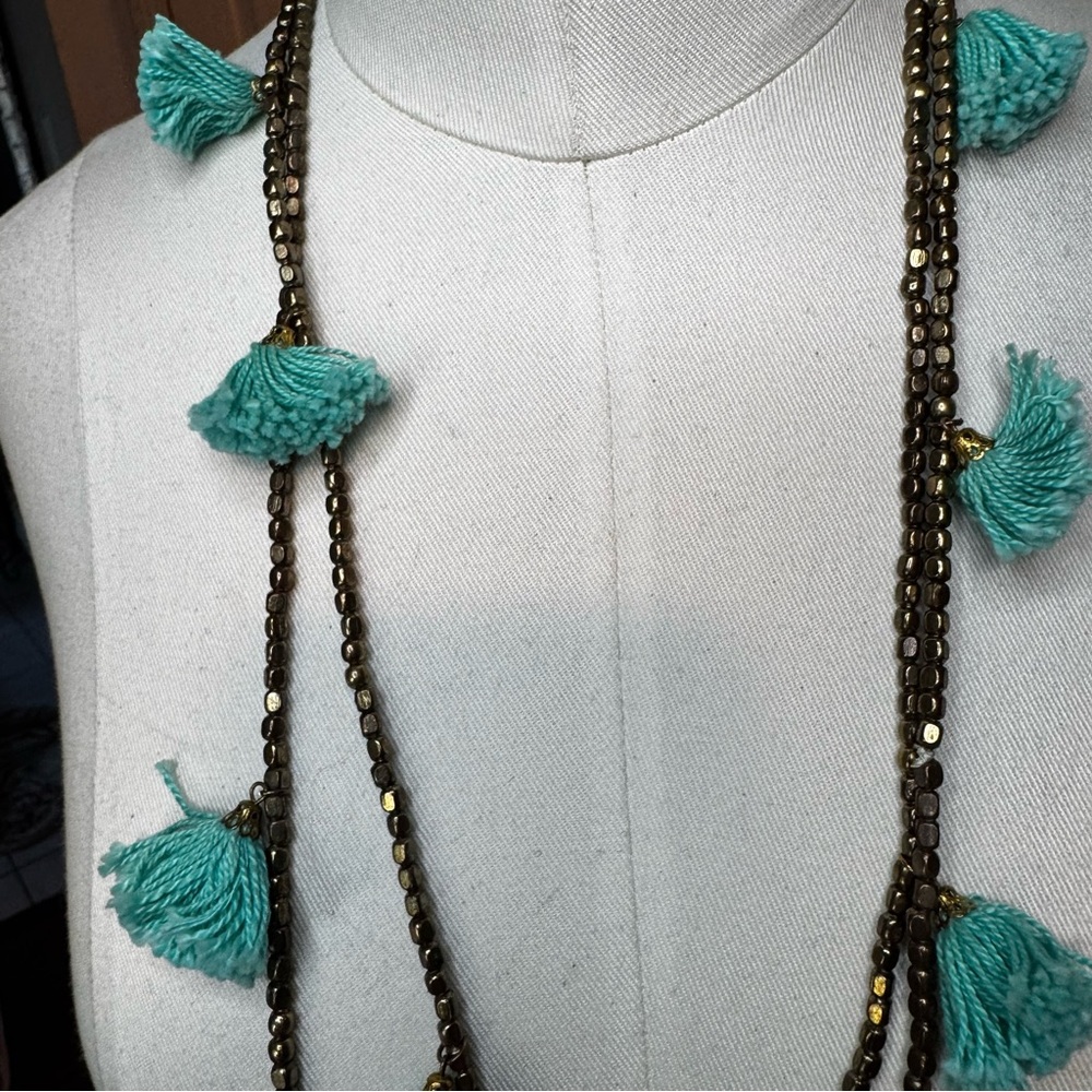 Elegant Turquoise Tassel Necklace - Picture 5 of 6